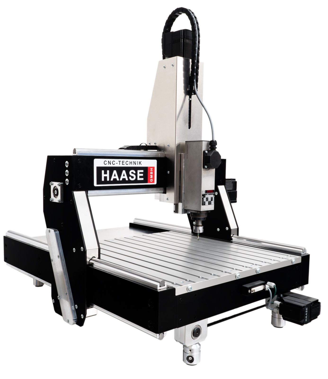 Seitenansicht der Haase AL640 Expert CNC-Fräsmaschine mit geschlossenem Gehäuse und stabilem Maschinenrahmen | Side view of the Haase AL640 Expert CNC milling machine with enclosed housing and rigid machine frame Seitenansicht der Haase AL640 Expert CNC-Fräsmaschine mit geschlossenem Gehäuse und stabilem Maschinenrahmen | Side view of the Haase AL640 Expert CNC milling machine with enclosed housing and rigid machine frame